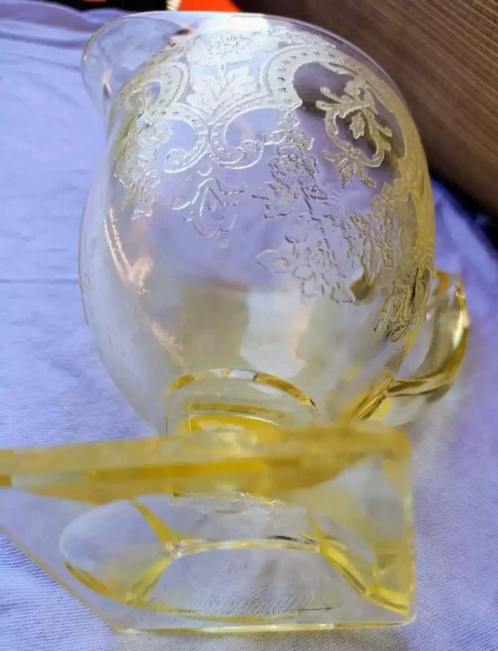 Indiana Yellow Depression Glass Horseshoe Pattern Creamer Pitcher